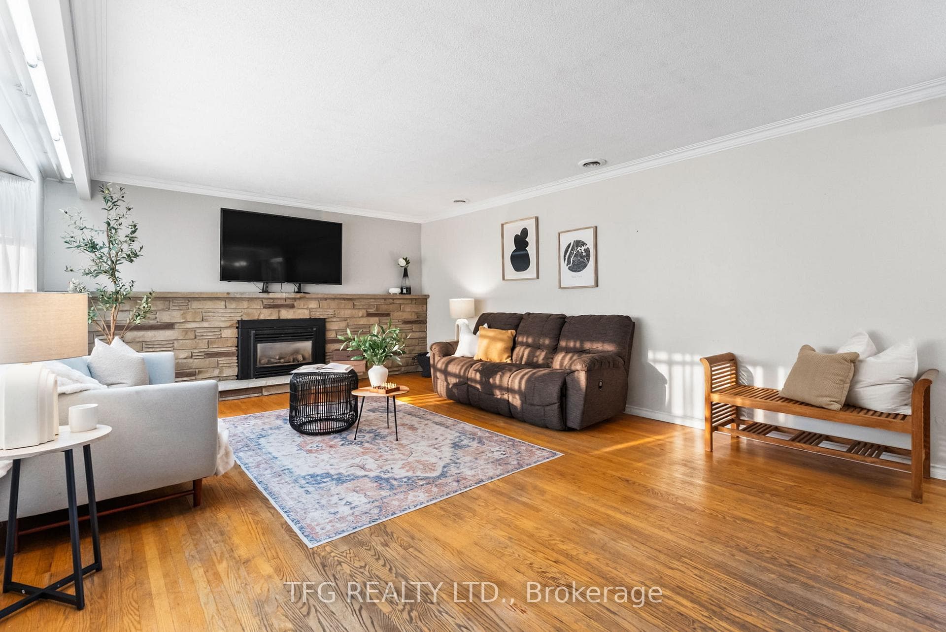 807 Fernhill Boulevard photo 5