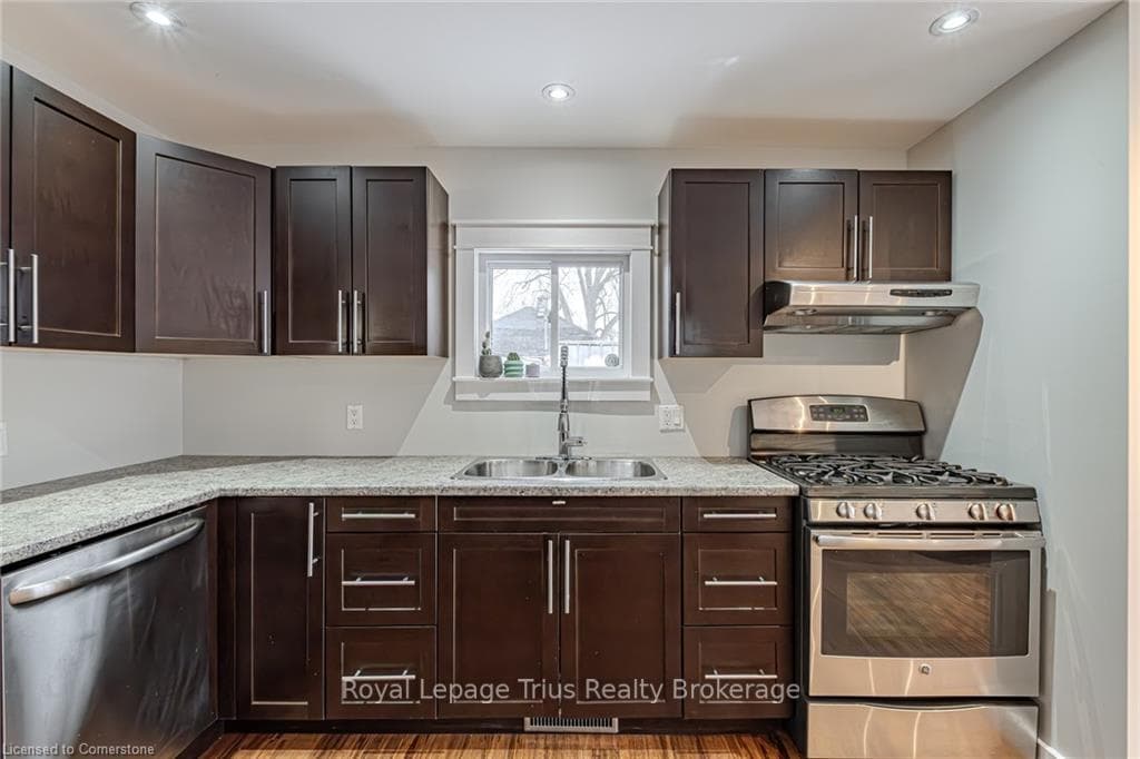 32 Pansy Avenue photo 14