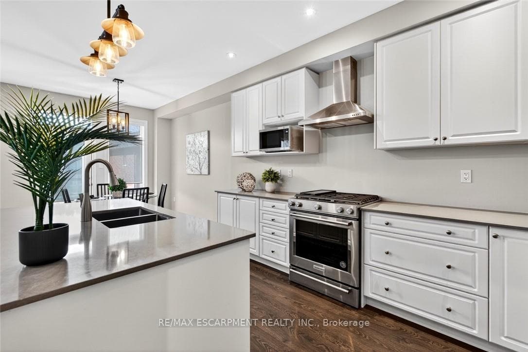 225 Skinner Road photo 5