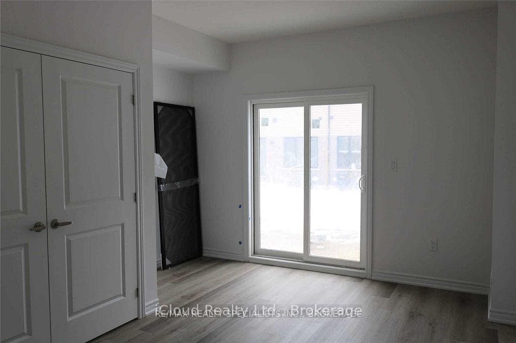 461 Blackburn Drive Unit 33 photo 16