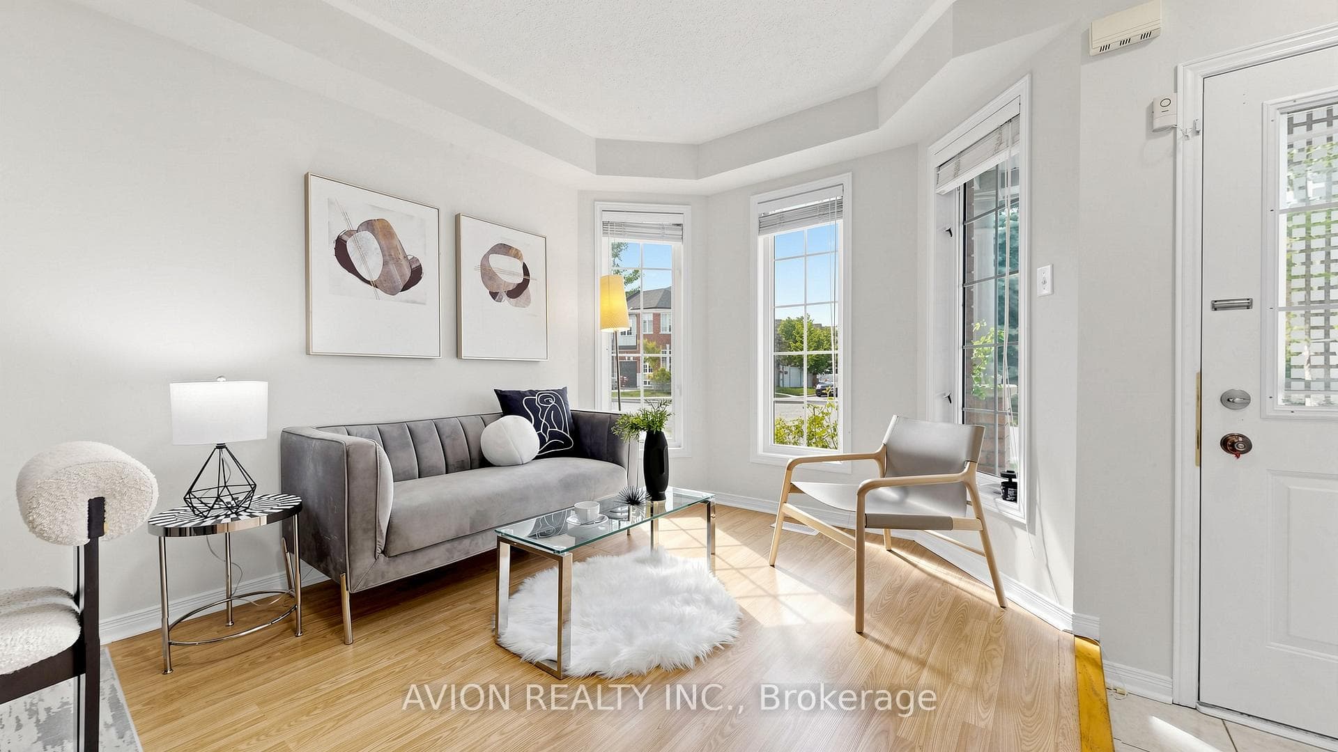 12 Rideau Drive photo 2