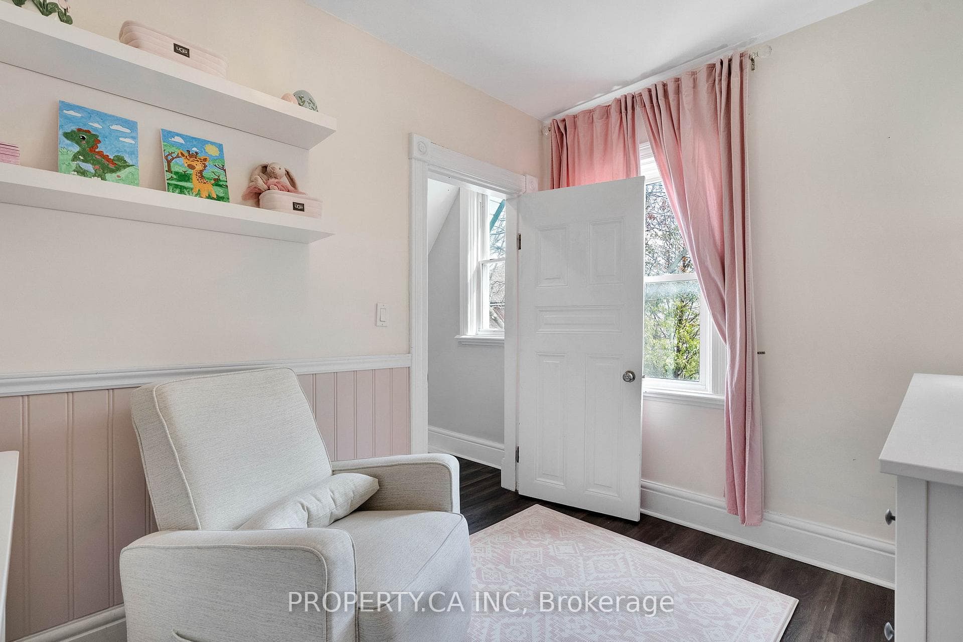 438 Ontario Street photo 32