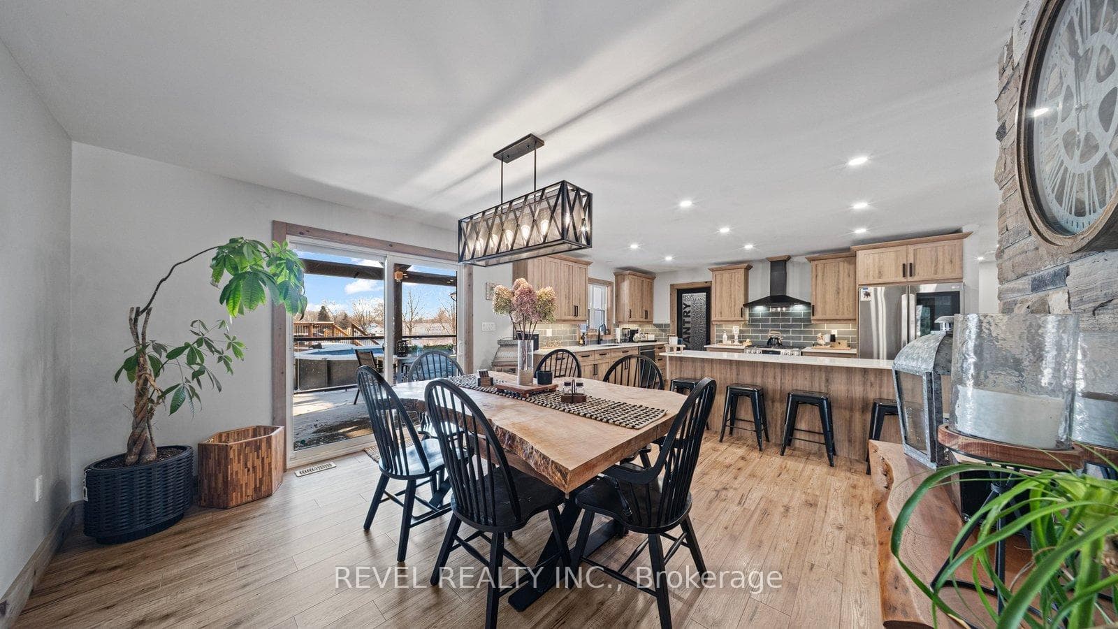 6 Kings Lane photo 17