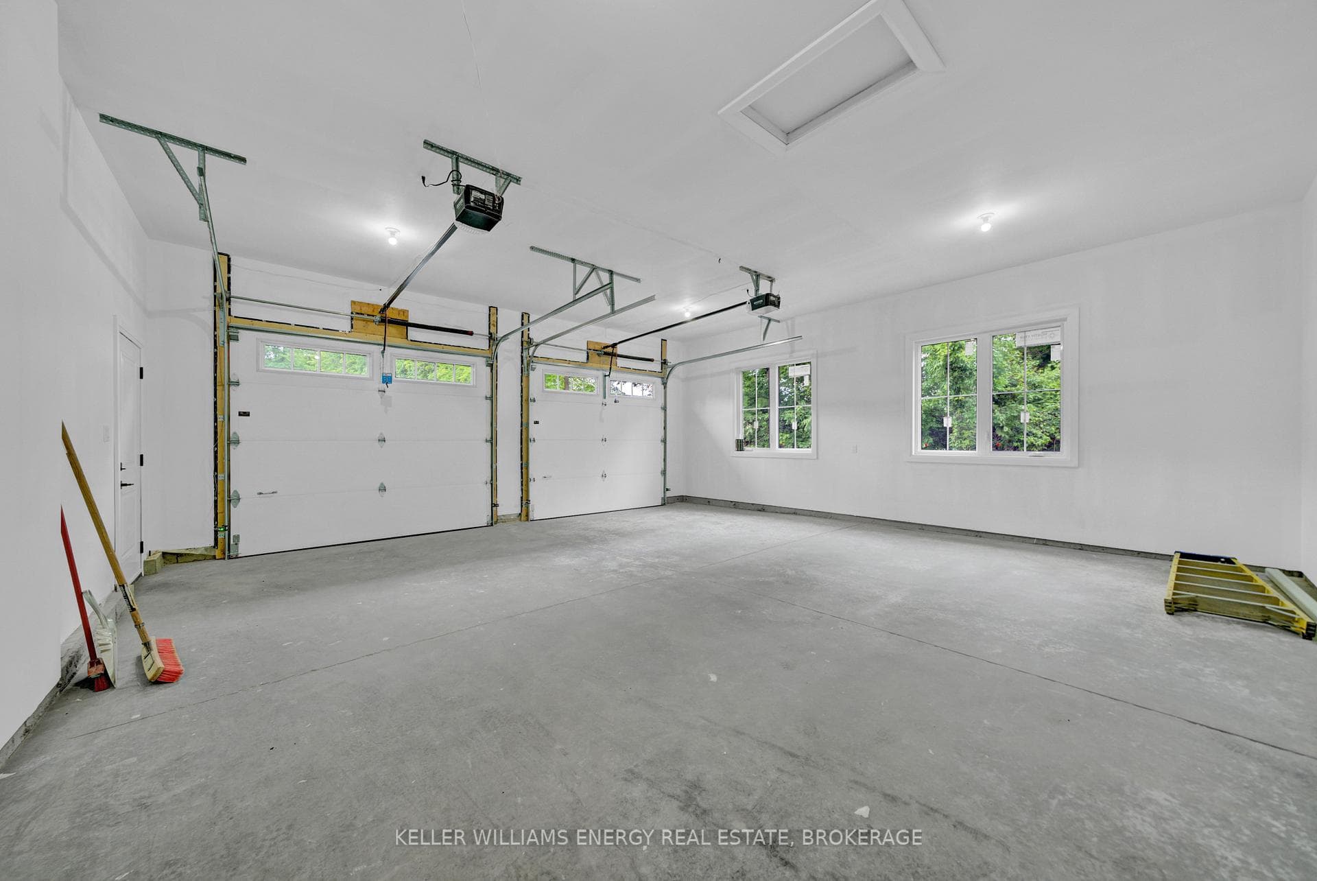 125 Potter Road photo 31