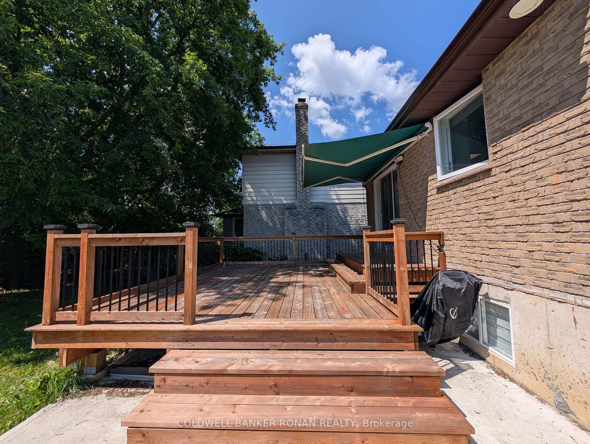 41 Camrose Drive photo 27