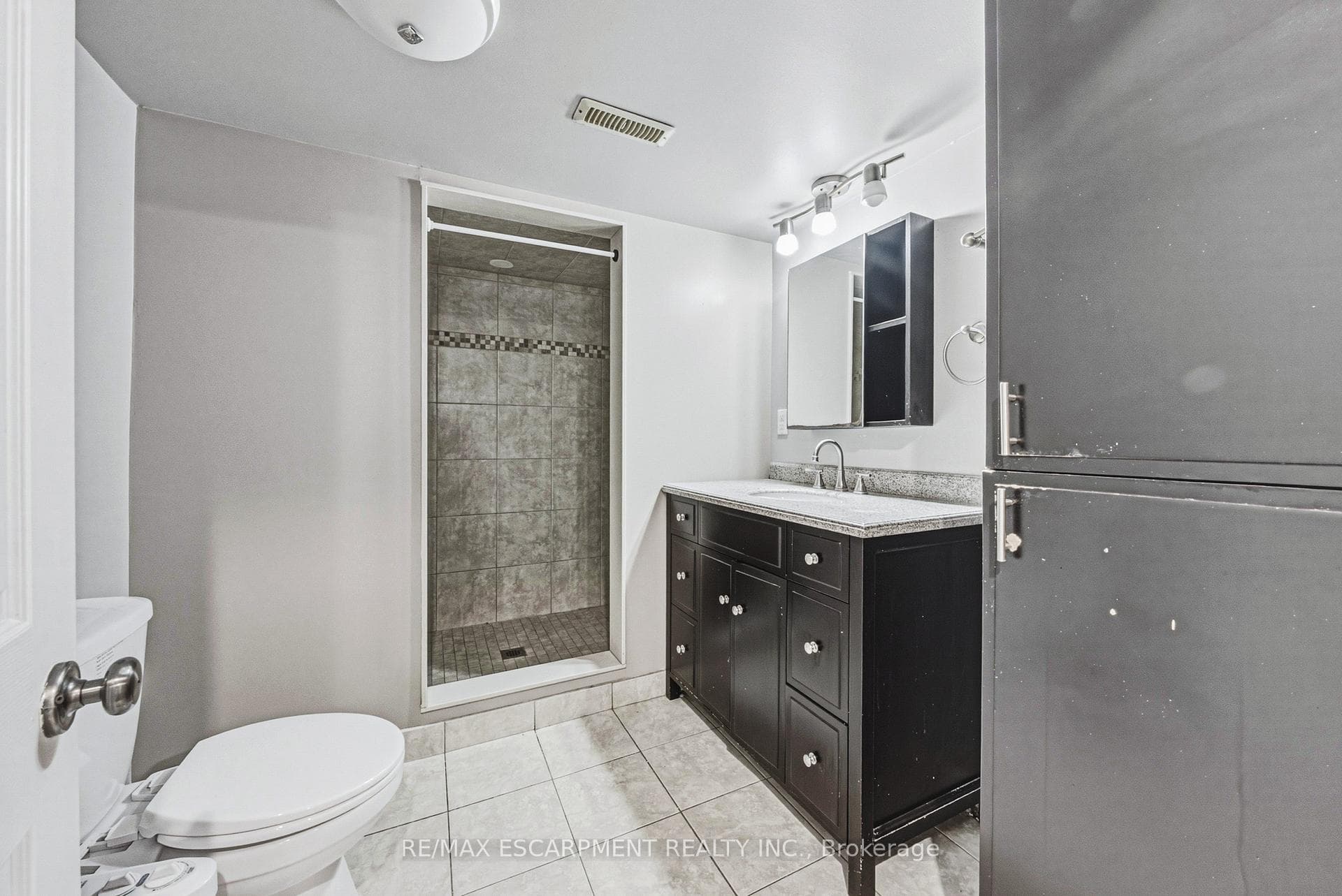 21 Moss Boulevard photo 29