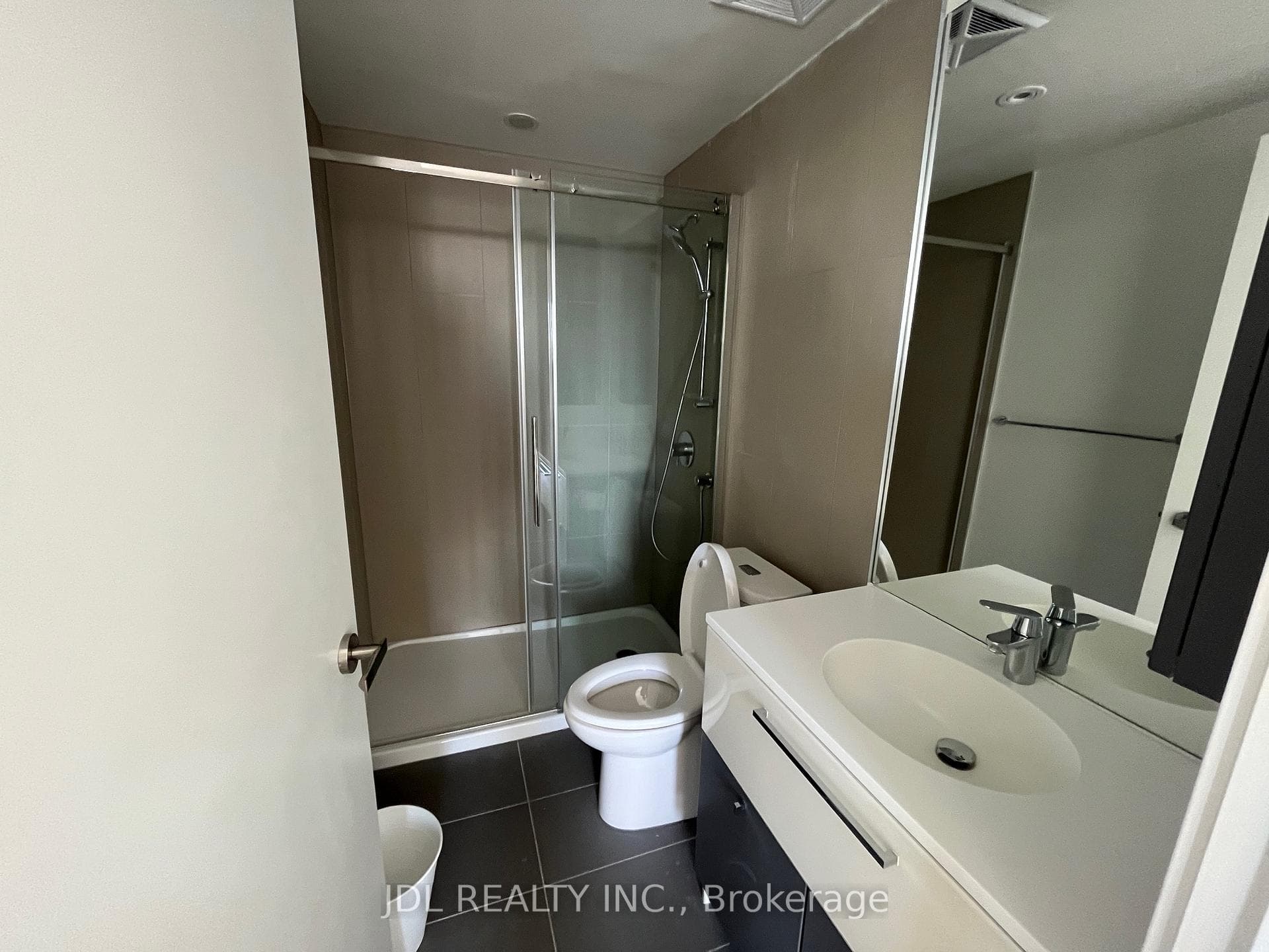 15 GRENVILLE Street Unit 3504 photo 6