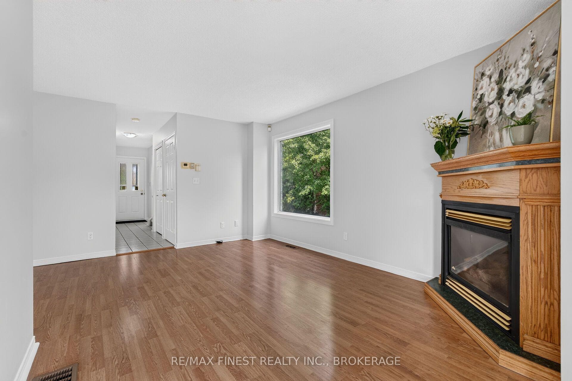 25 Rose Abbey Drive photo 7