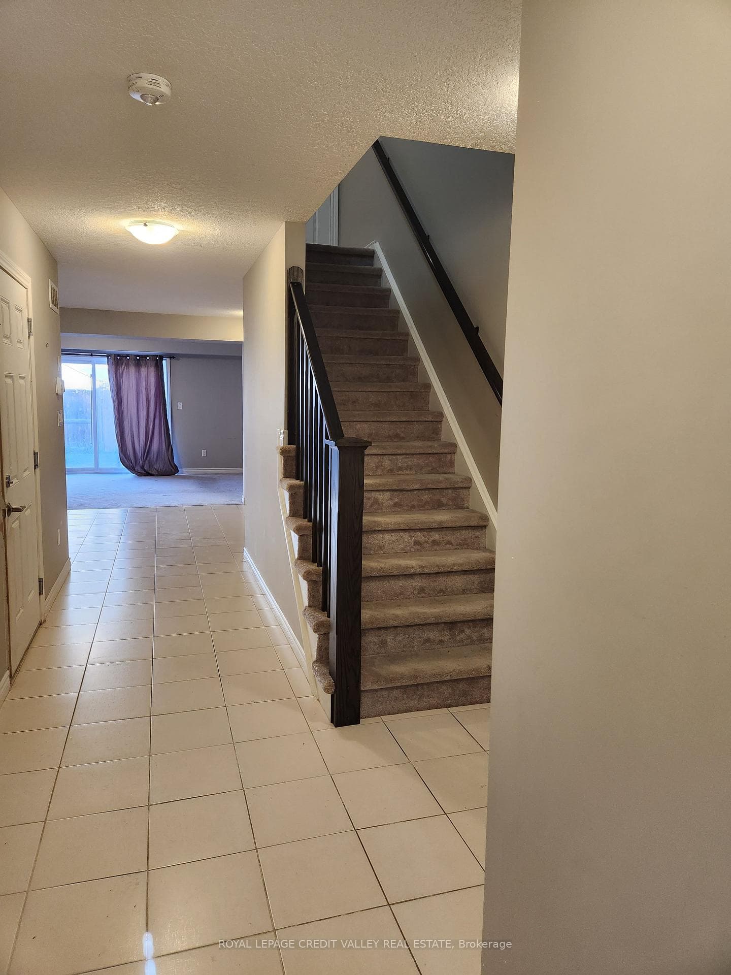 984 Wright Drive photo 13