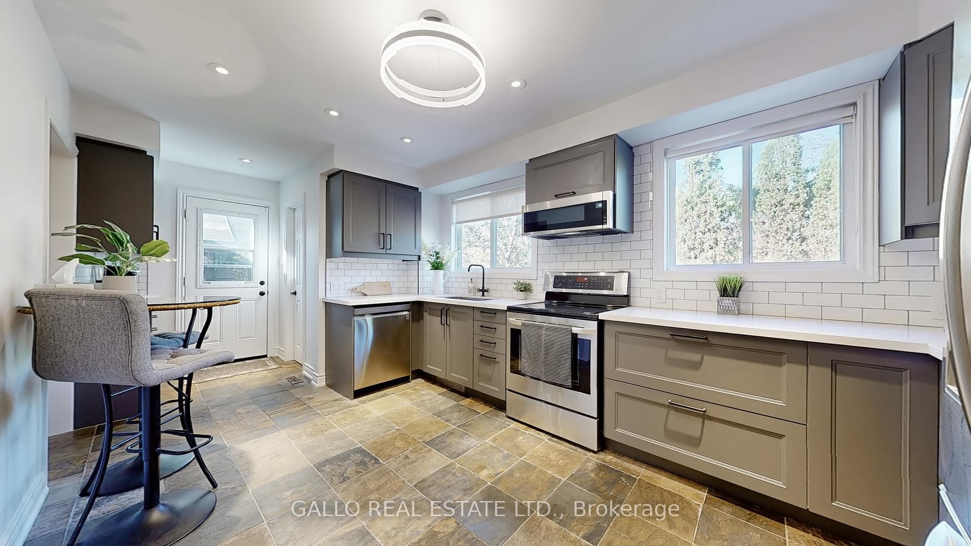 103 Vanzant Court photo 10