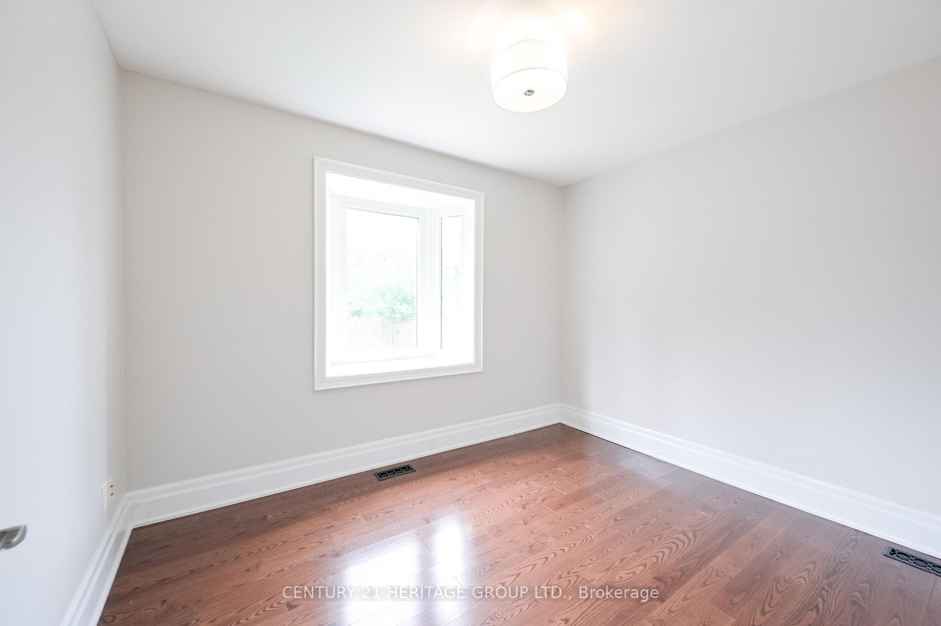 315 Bennet Drive photo 17