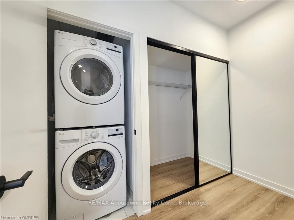 20 LAGERFELD Drive Unit 12 photo 20
