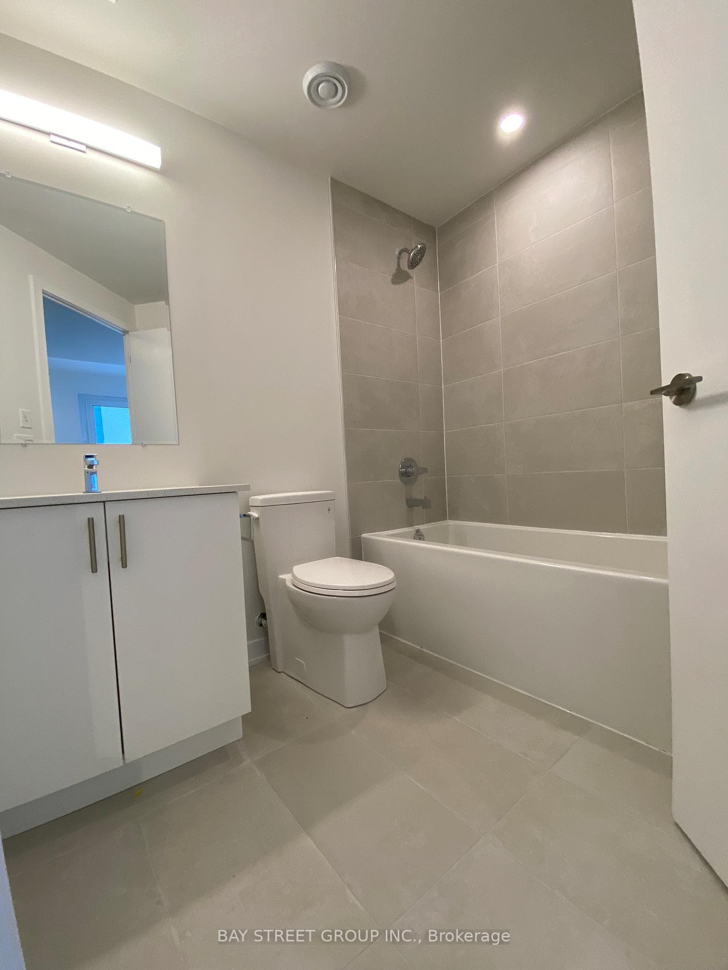 15 Ellerslie Avenue Unit 1202 photo 10