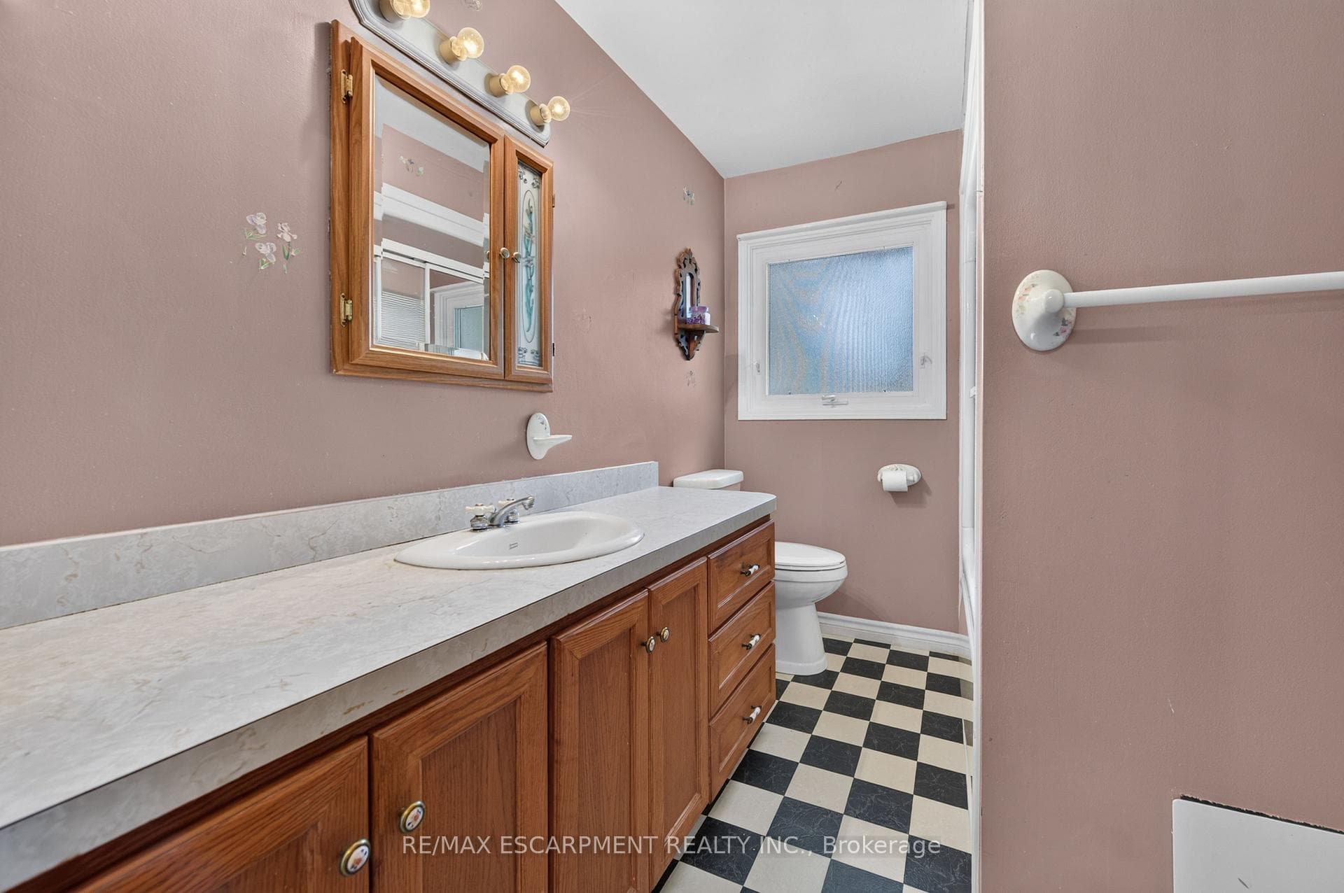 8223 Concession 5 Road photo 25