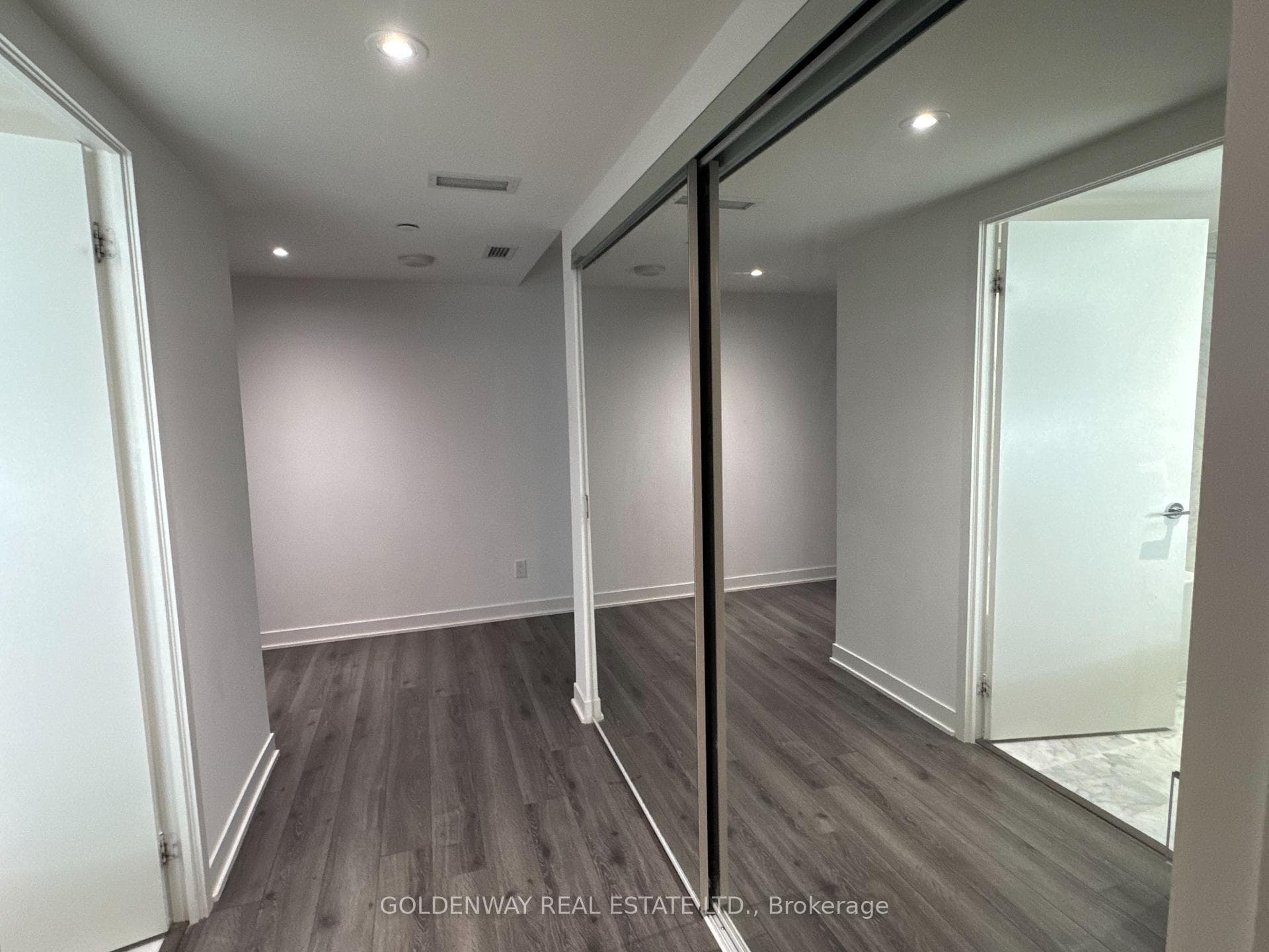 70 Queens Wharf Road Unit 1609 photo 19