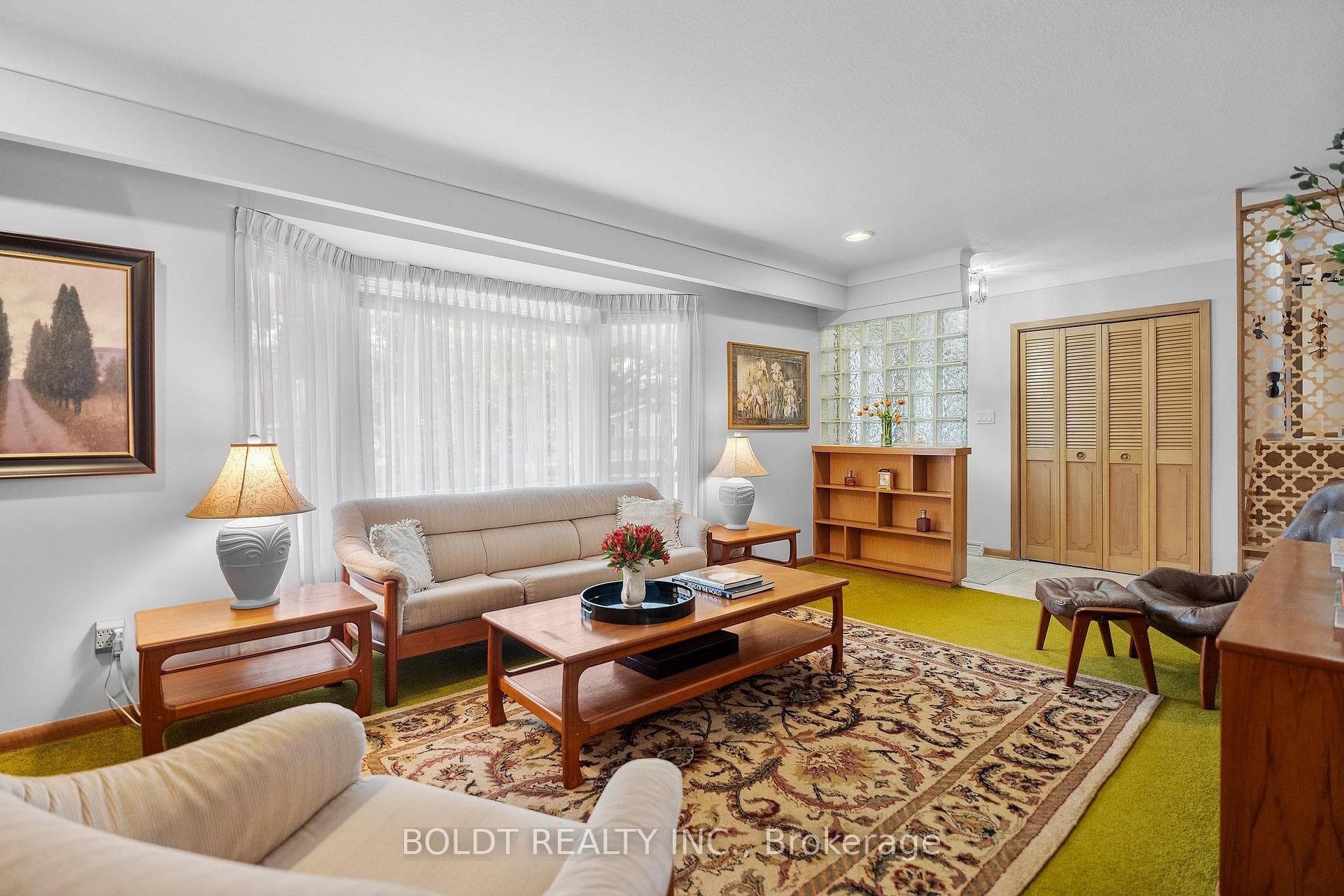 41 Neptune Drive photo 7