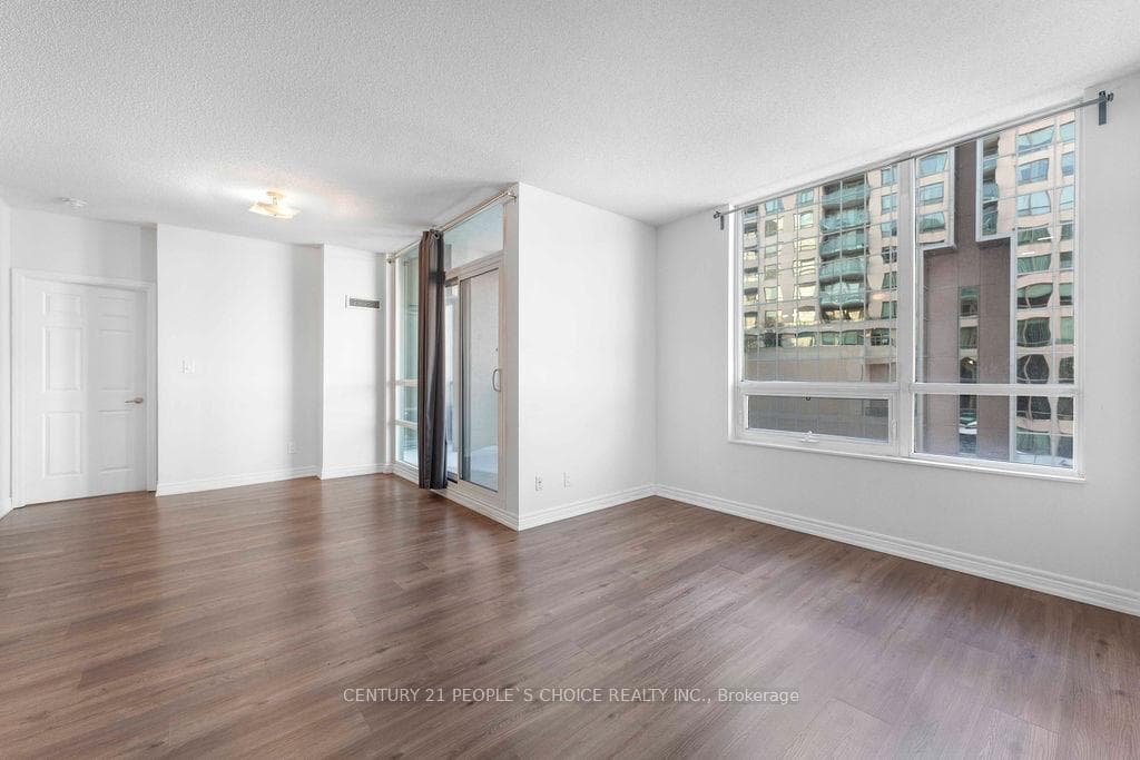 208 Enfield Place Unit 602 photo 20