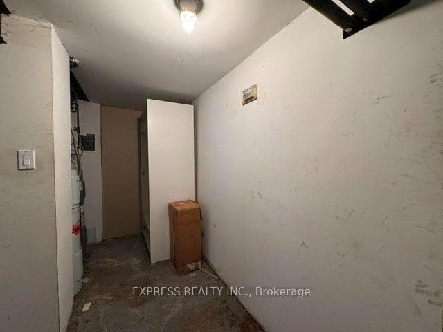 167 Highbourne Road Unit Main photo 27