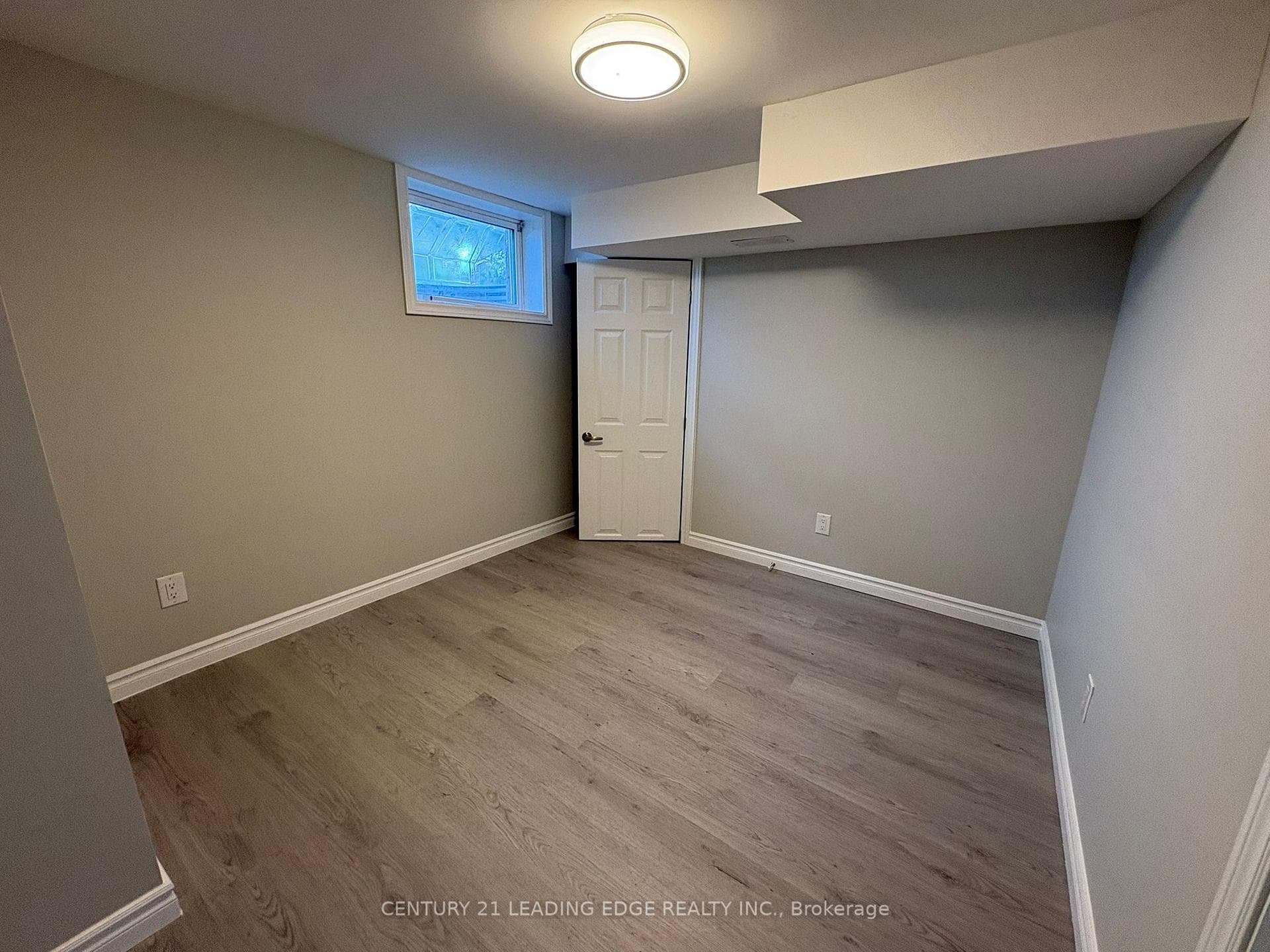 22 Greenwood Avenue Unit (Lower) photo 7