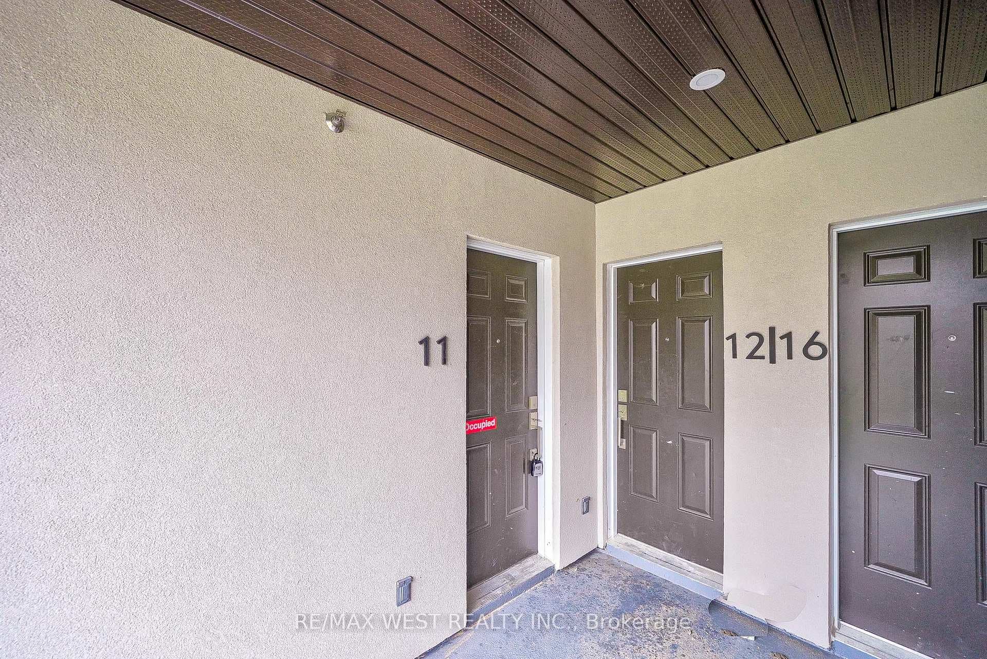 4015 Hickory Drive Unit Th11 photo 4