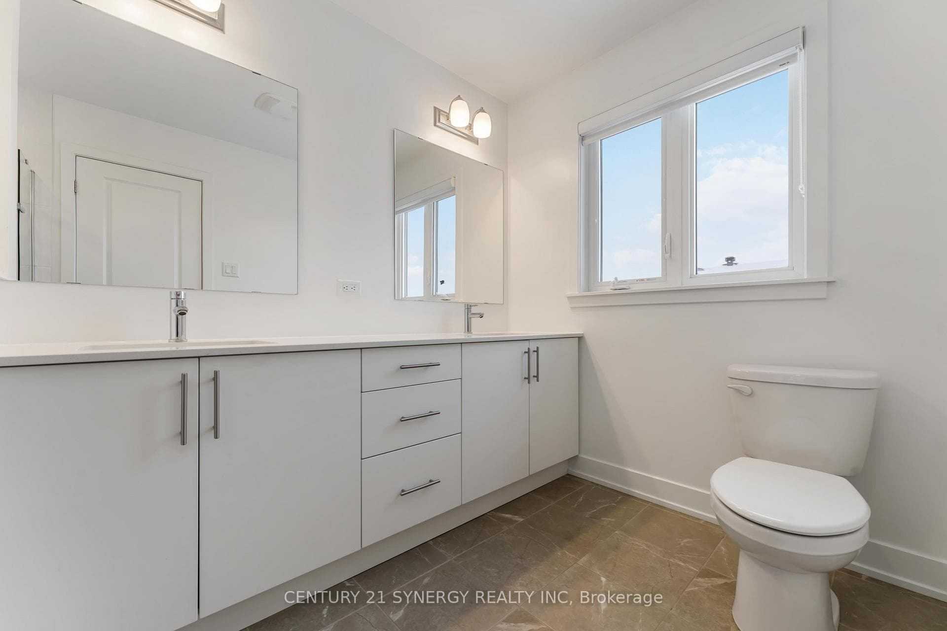 254 Finsbury Avenue photo 24
