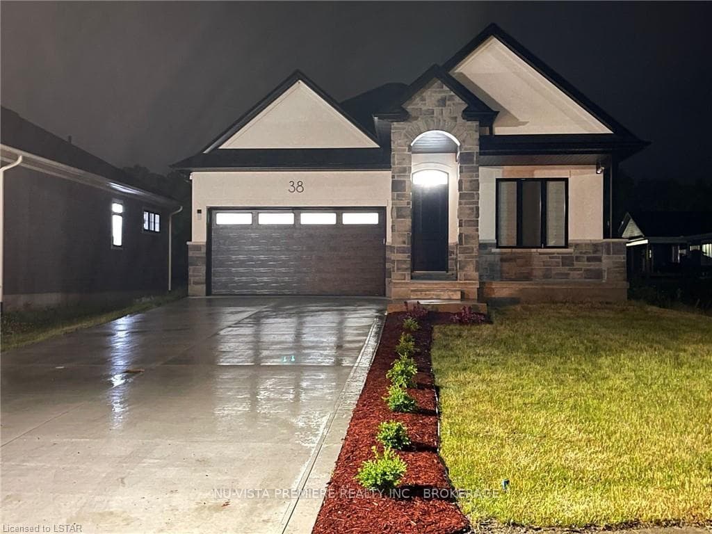 38 BROOKLAWN Drive photo 1