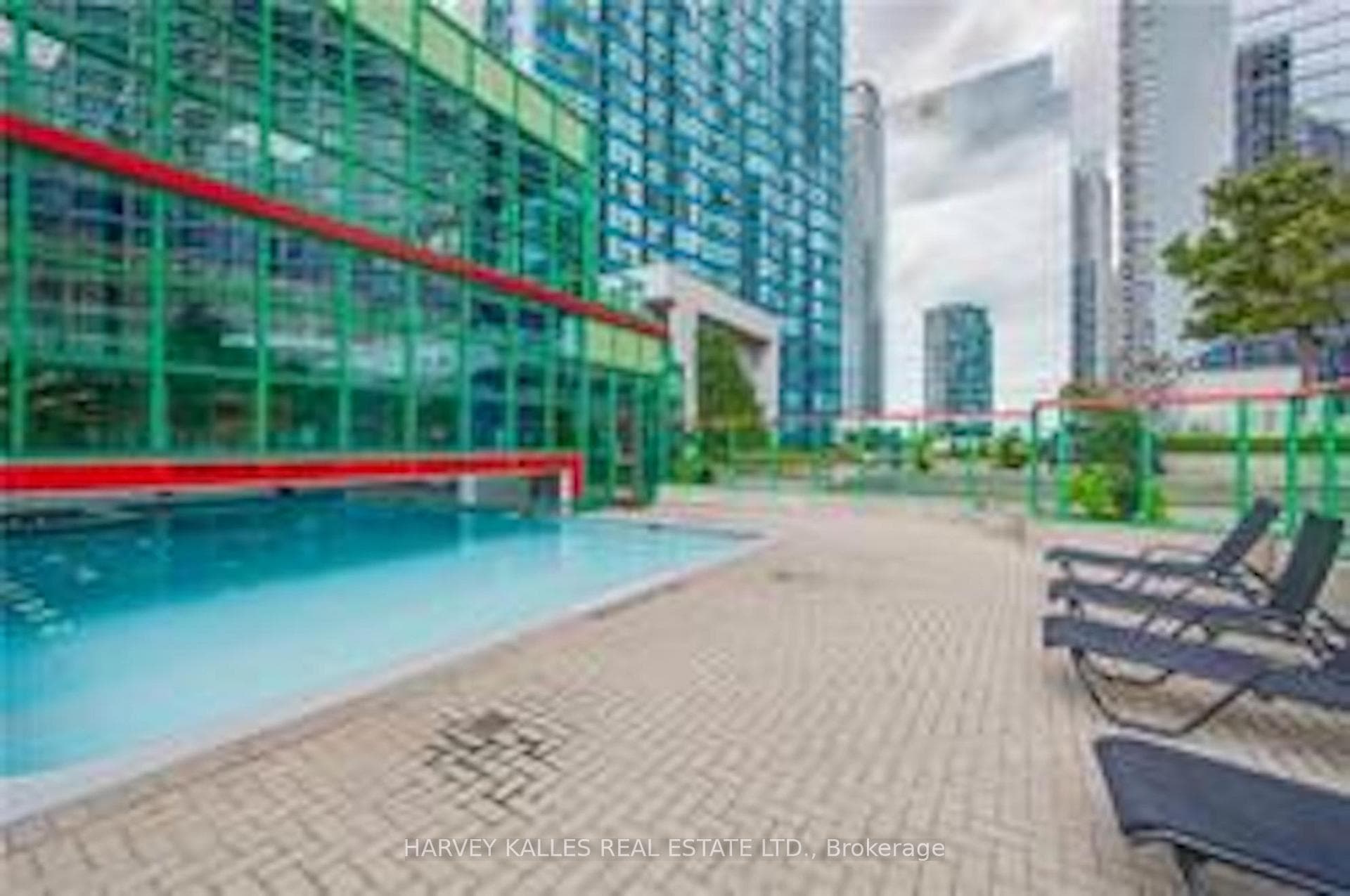 77 Harbour Square Unit 2507 photo 20