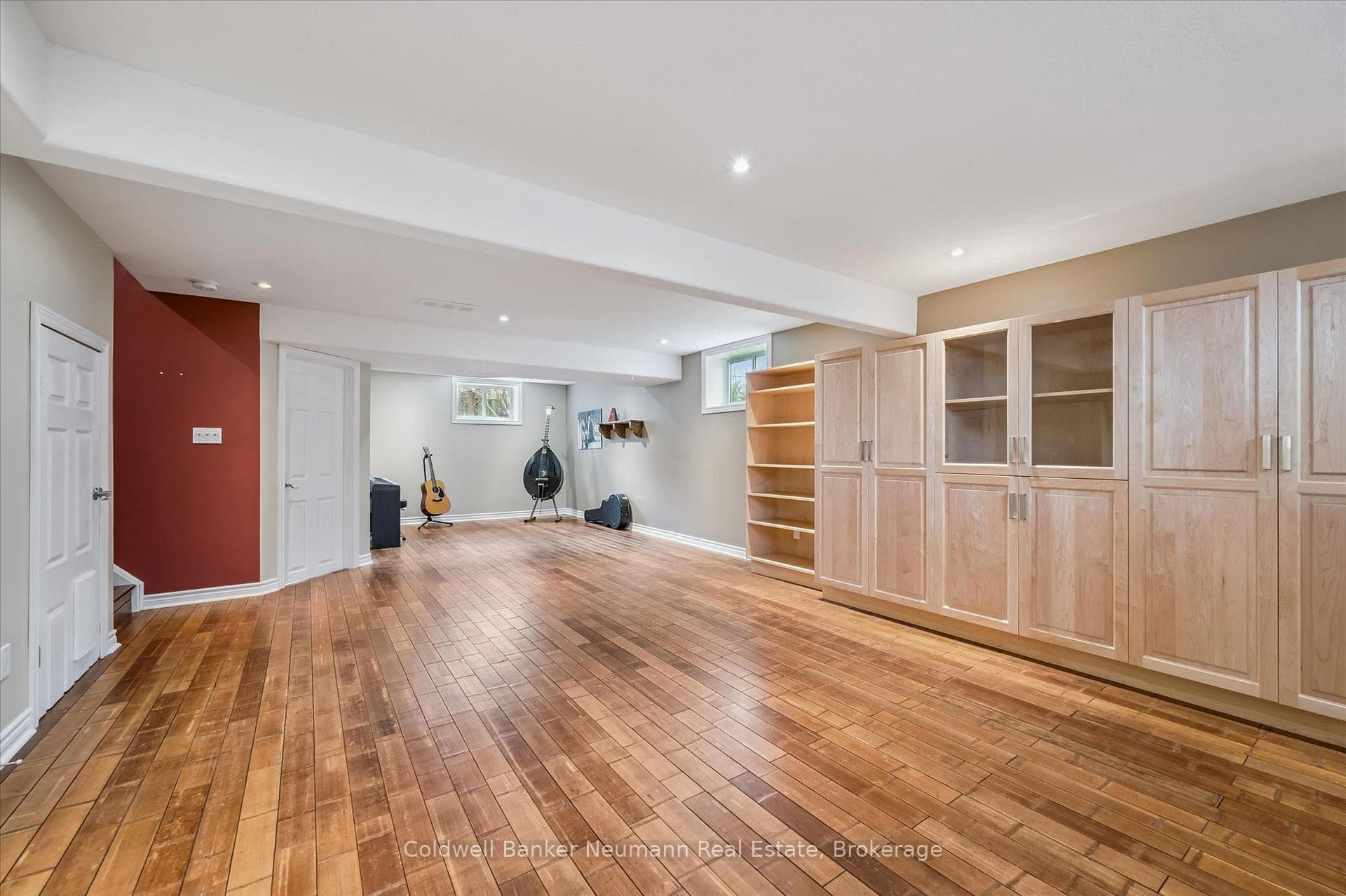 5 Ervin Crescent photo 34