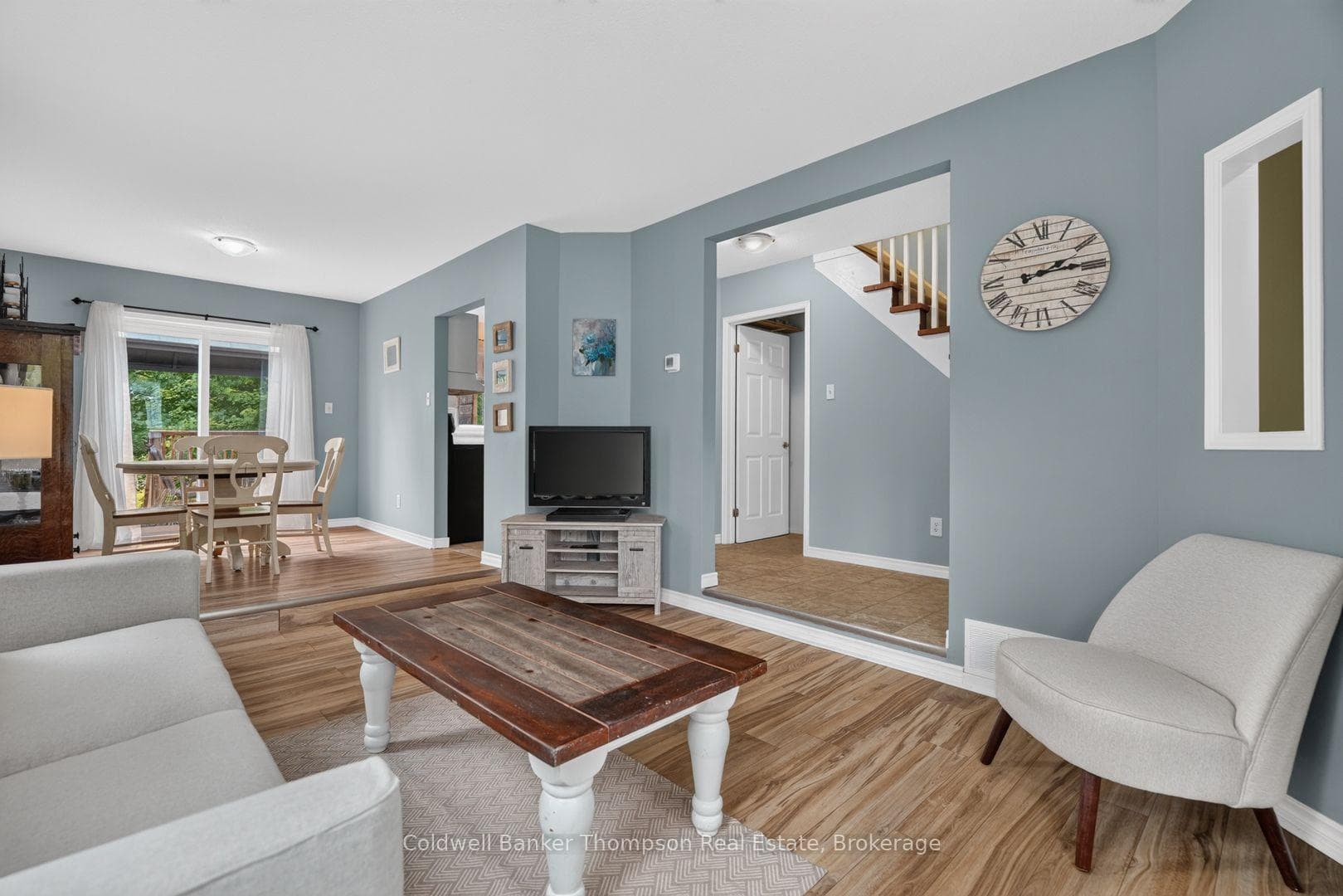 15 Sabrina Park Drive photo 7