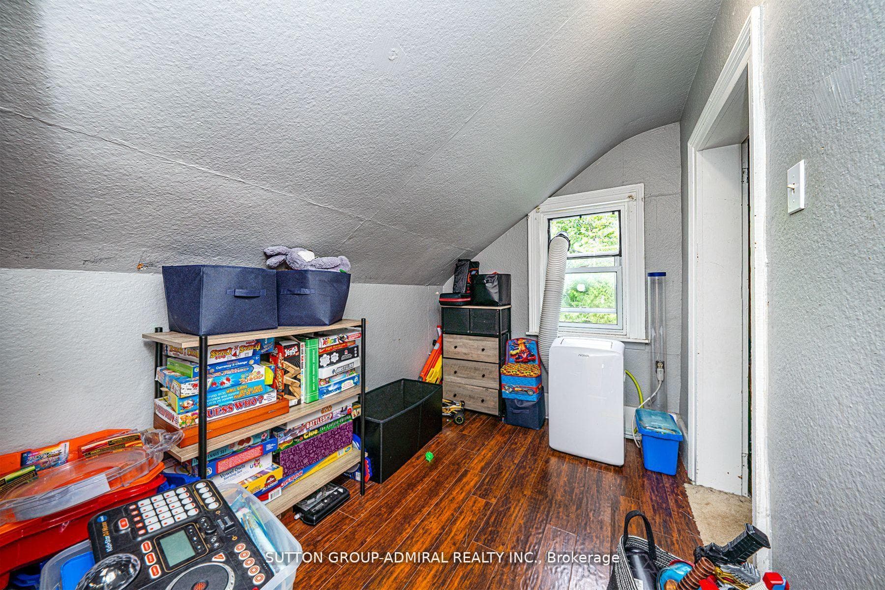 1662 Penley Road photo 27