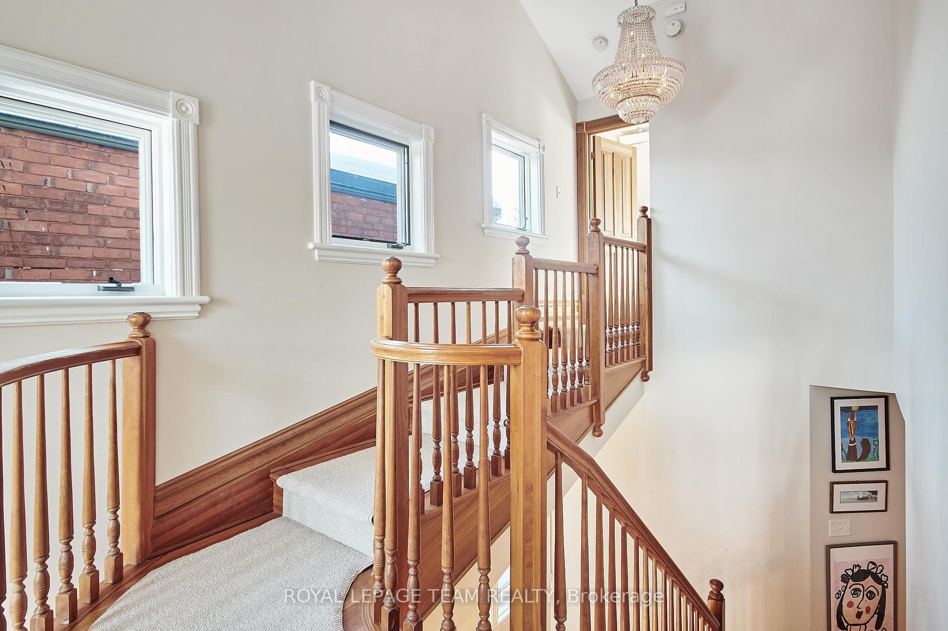 108 Stanley Avenue photo 29