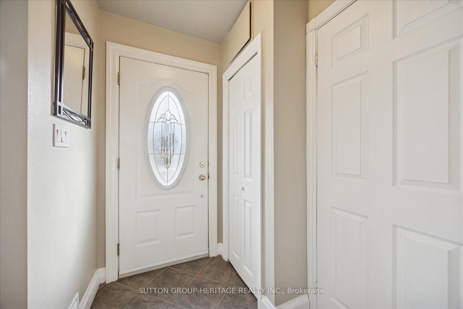256 College Avenue photo 4