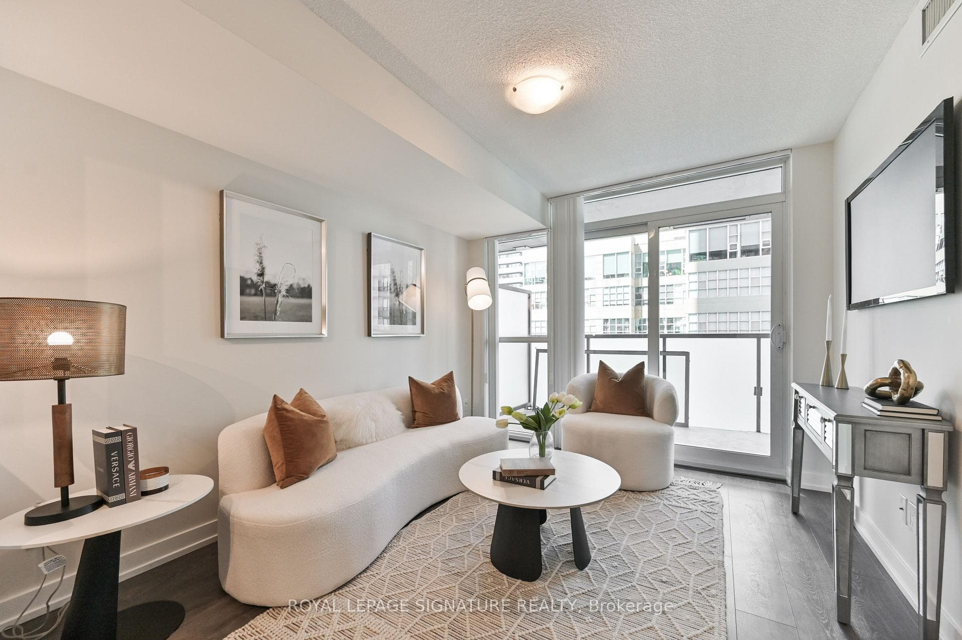 125 Redpath Avenue Unit 606 photo 16