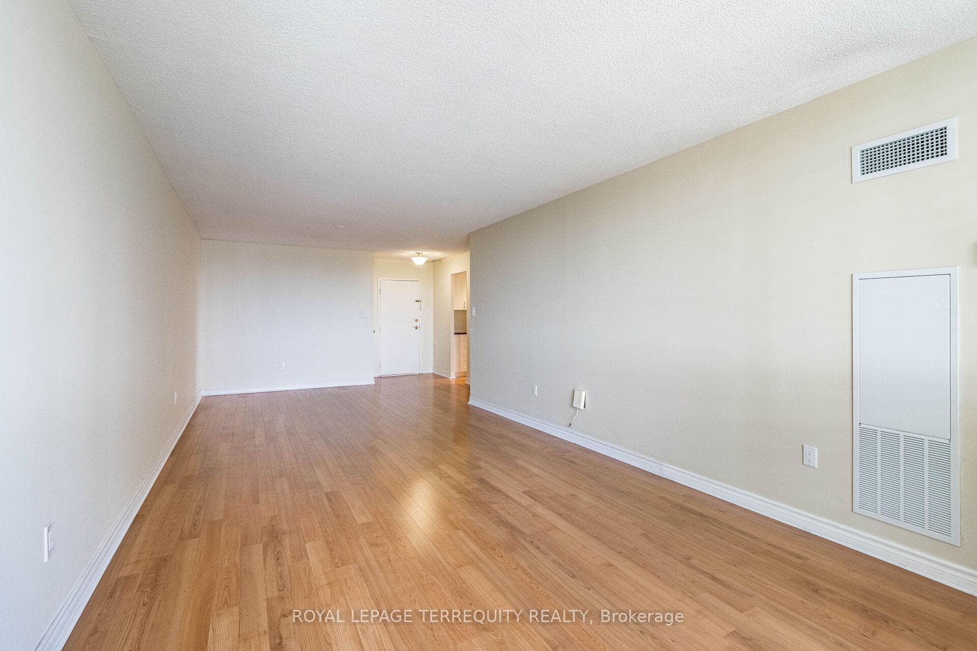 Living & Dining Room