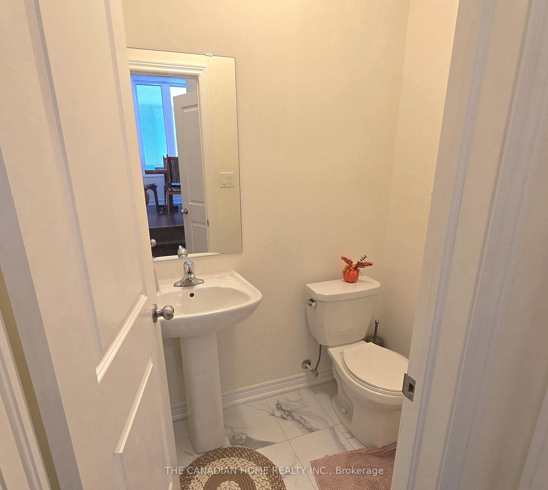 76 CONARTY Crescent photo 14