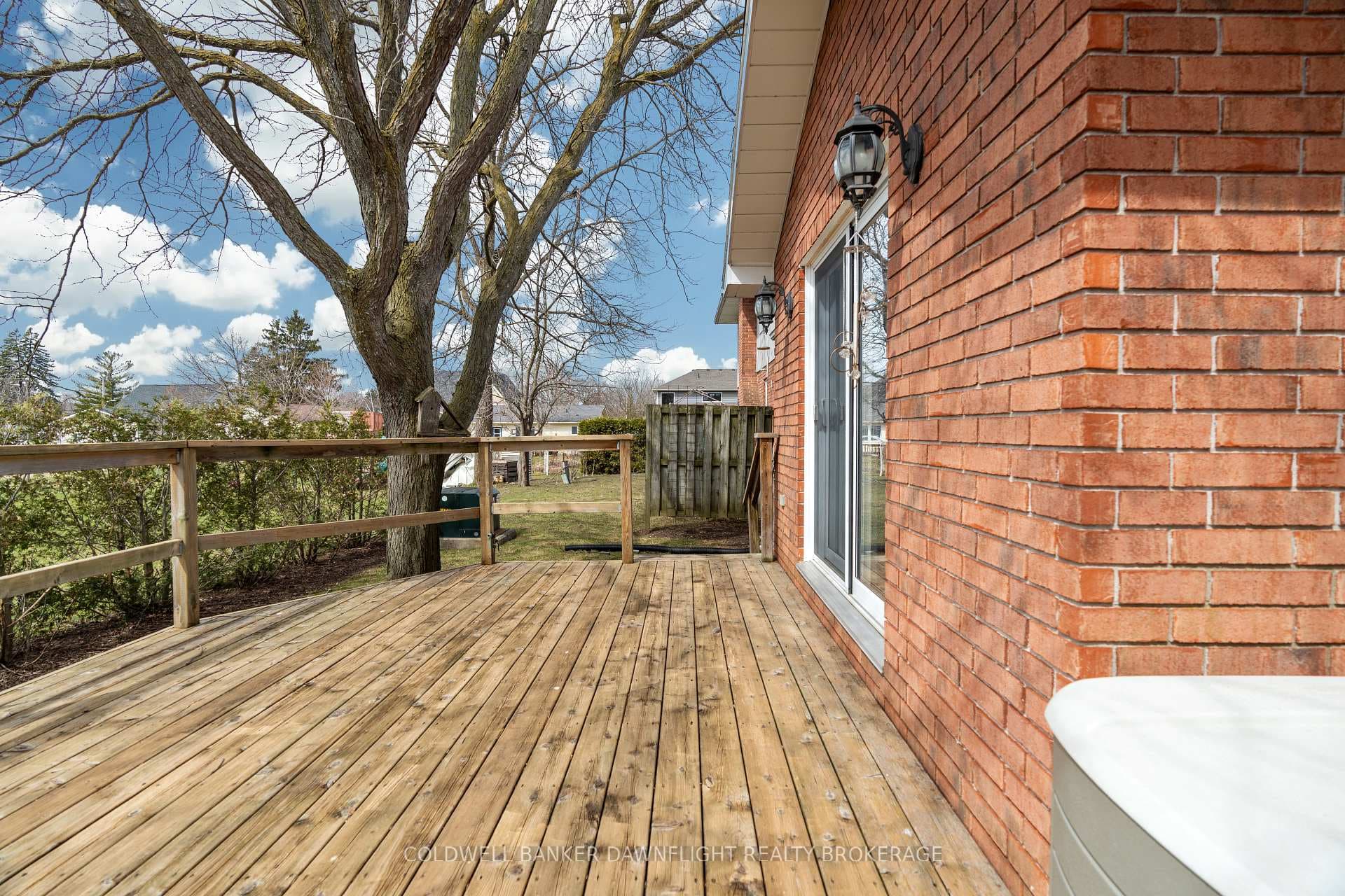 519 Edward Street photo 41