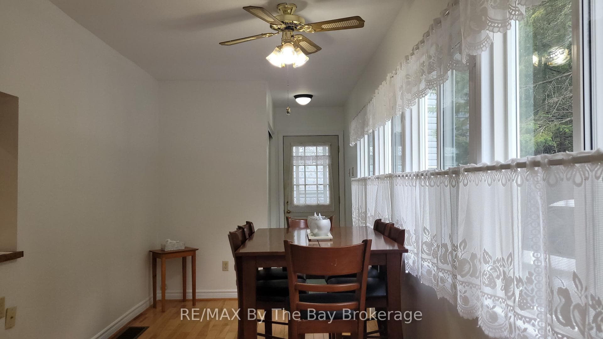 1120 King Edward Avenue photo 11