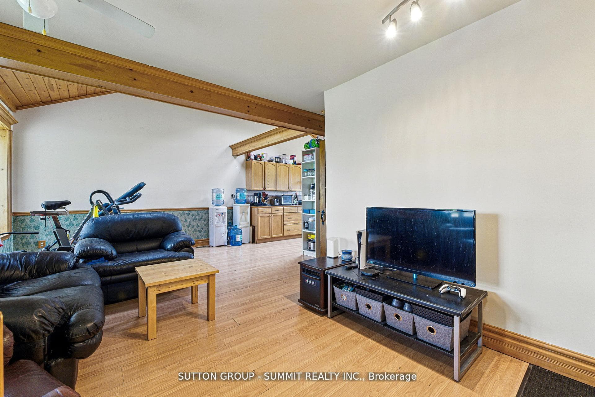 8555 Heritage Road photo 21