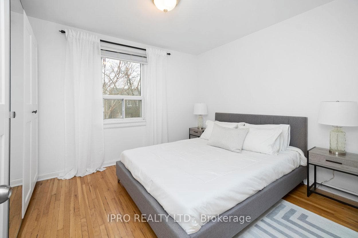 524 Lauder Avenue photo 18