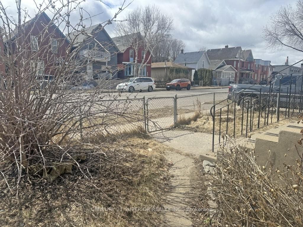 207 Cumming Street photo 6