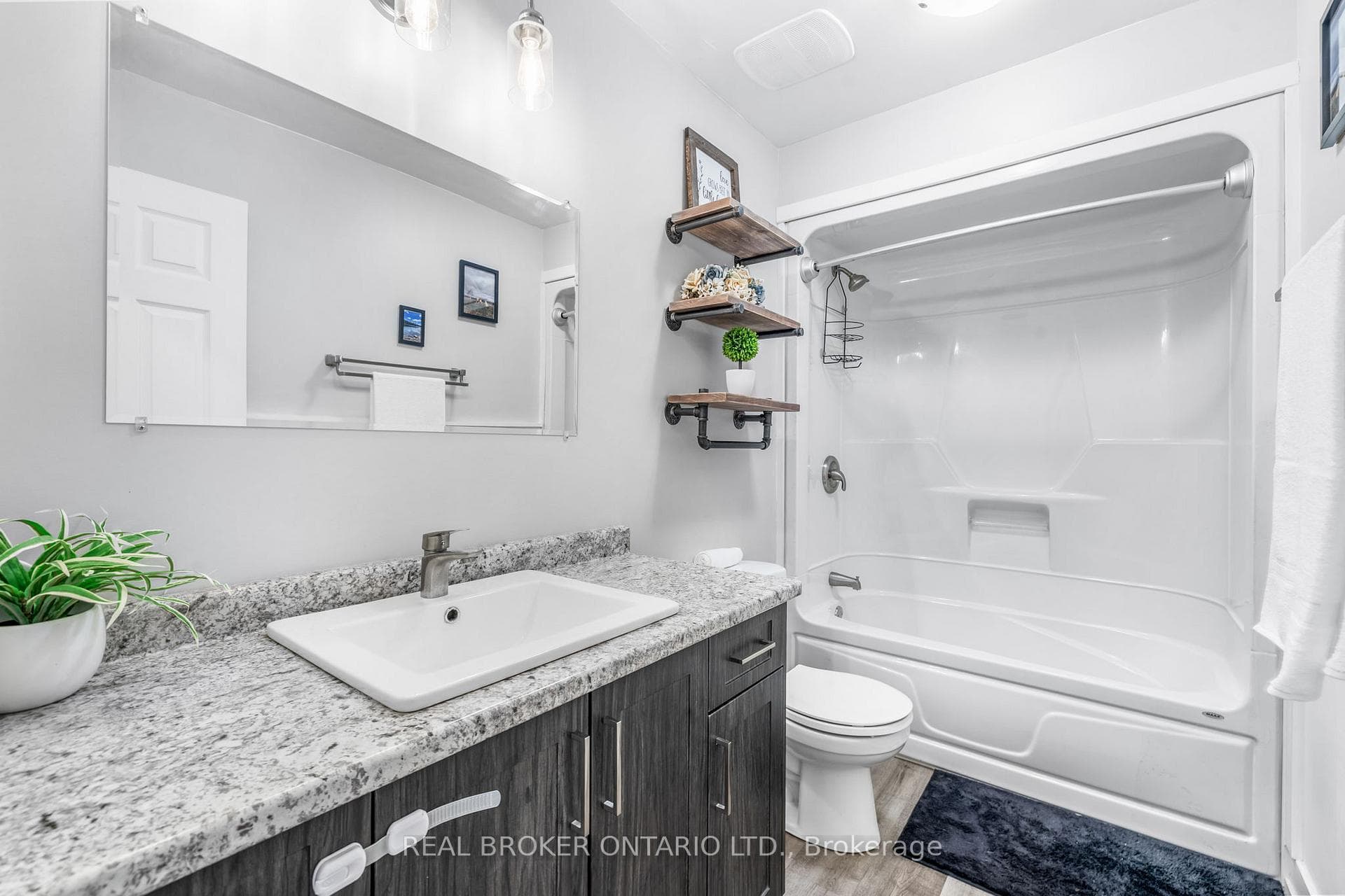804 Darling Road photo 23