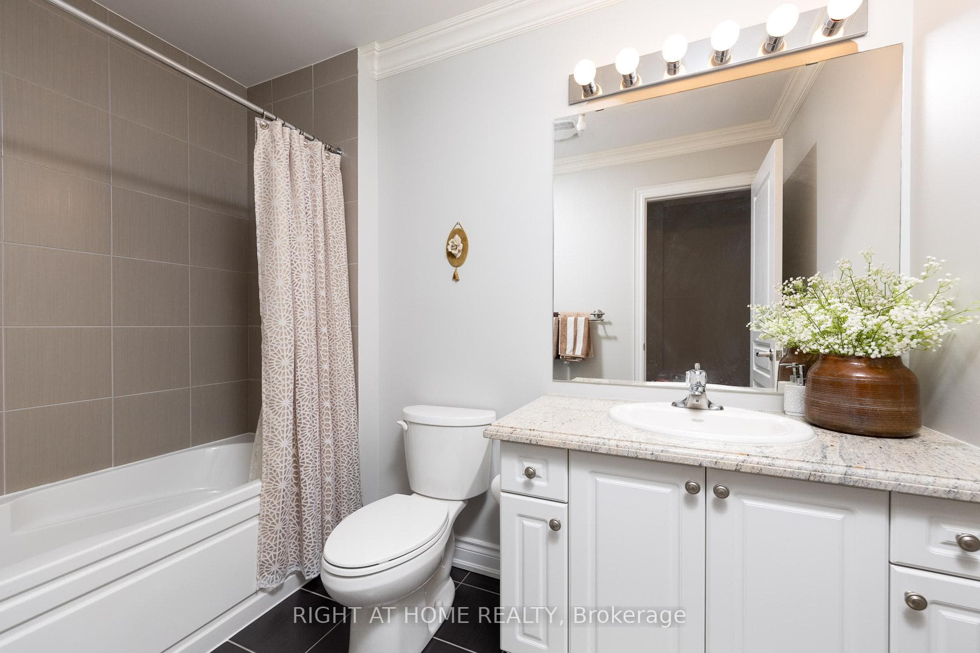 31 Goldthread Terrace photo 26