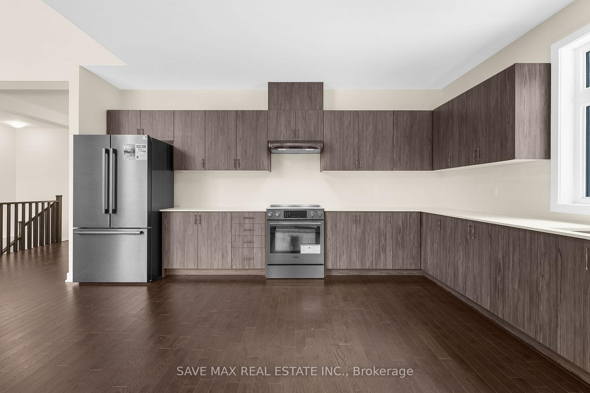 1007 Kingsridge Court photo 29