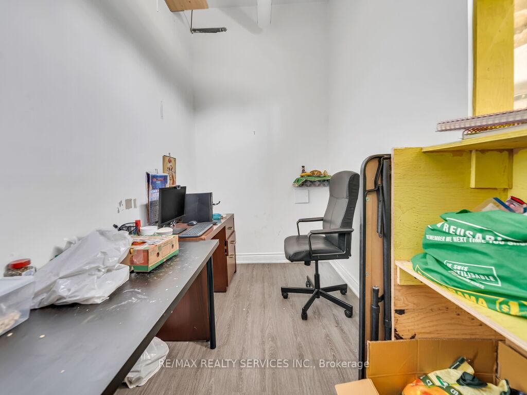 333 Fairhill Avenue Unit 11 photo 19