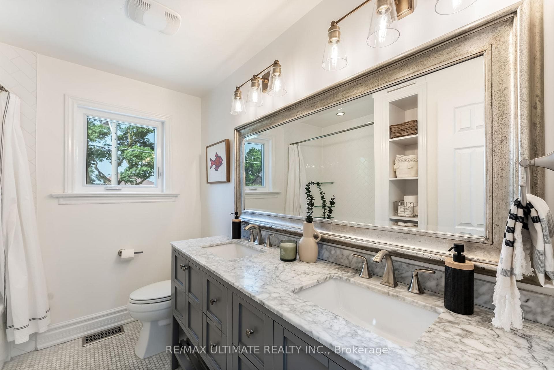 247 Dewhurst Boulevard photo 19