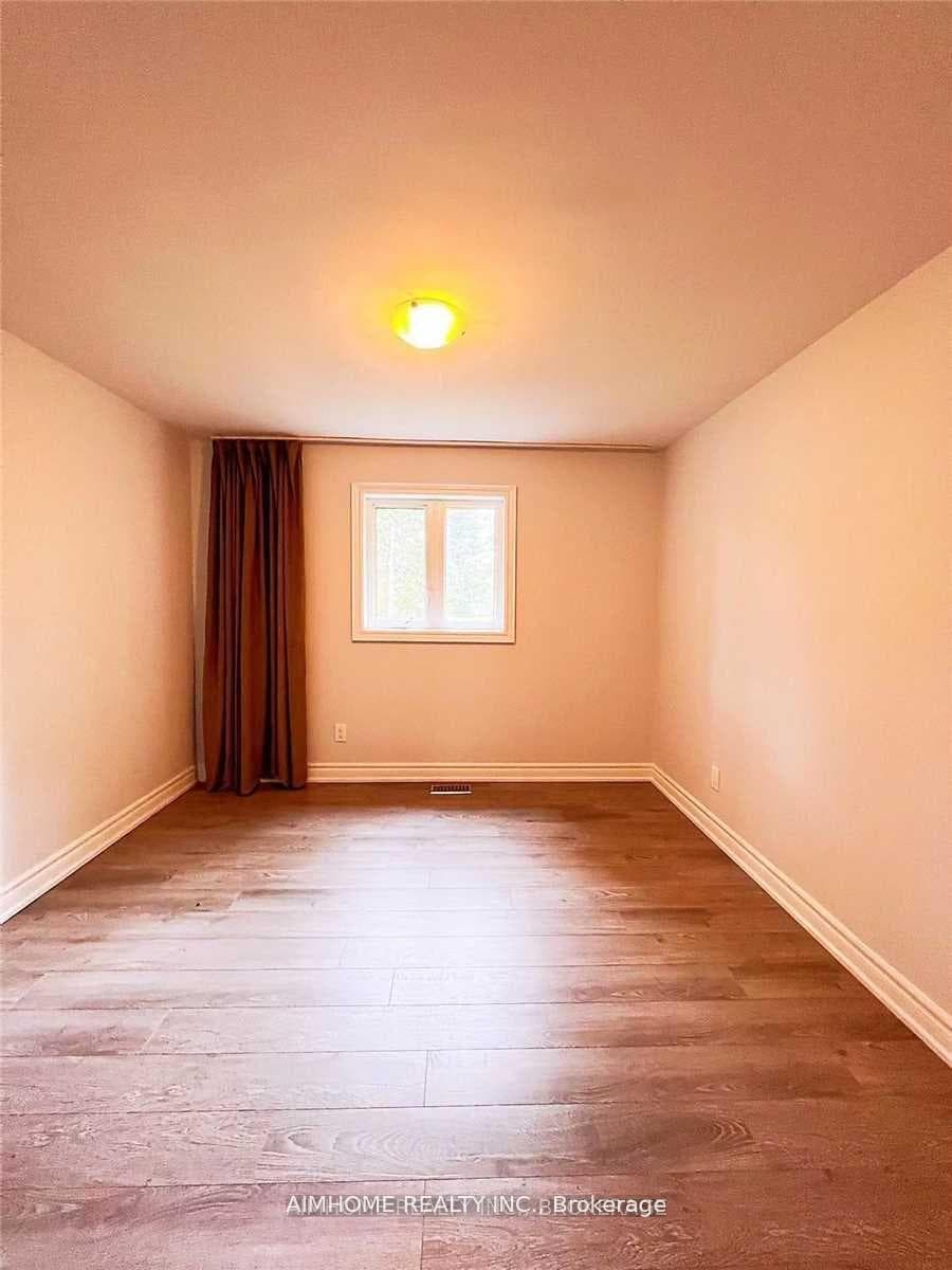 344 Steeles Avenue photo 11