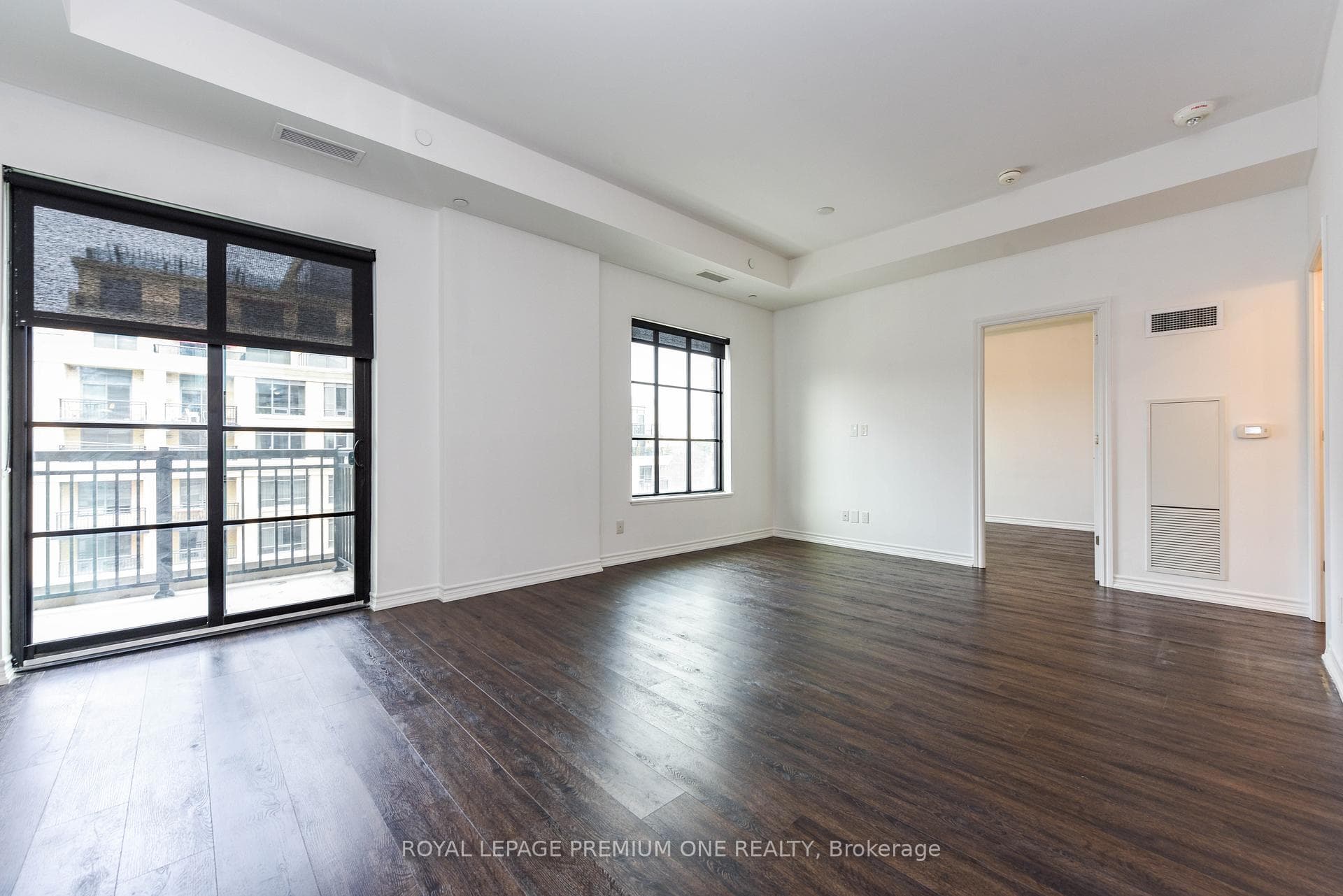 571 Prince Edward Drive Unit 512 photo 28