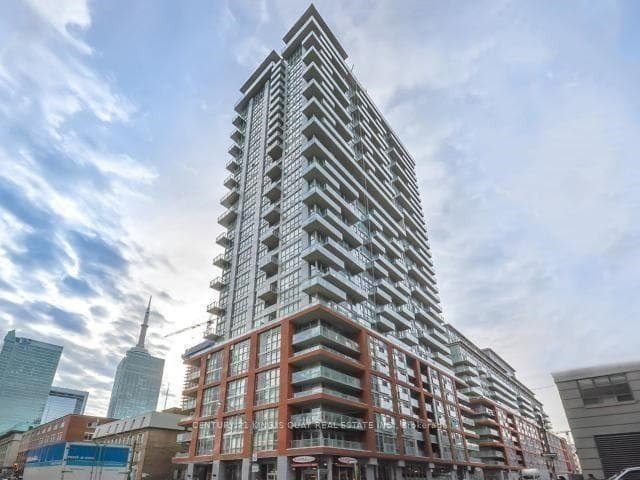 126 Simcoe Street Unit 407 photo 1