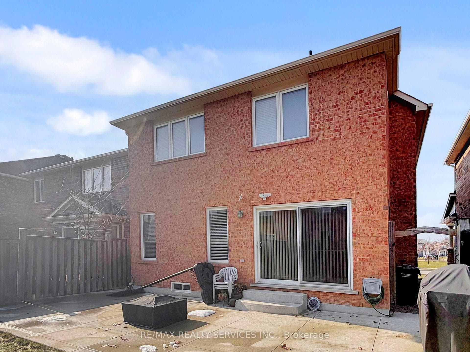 37 Bloom Drive photo 50