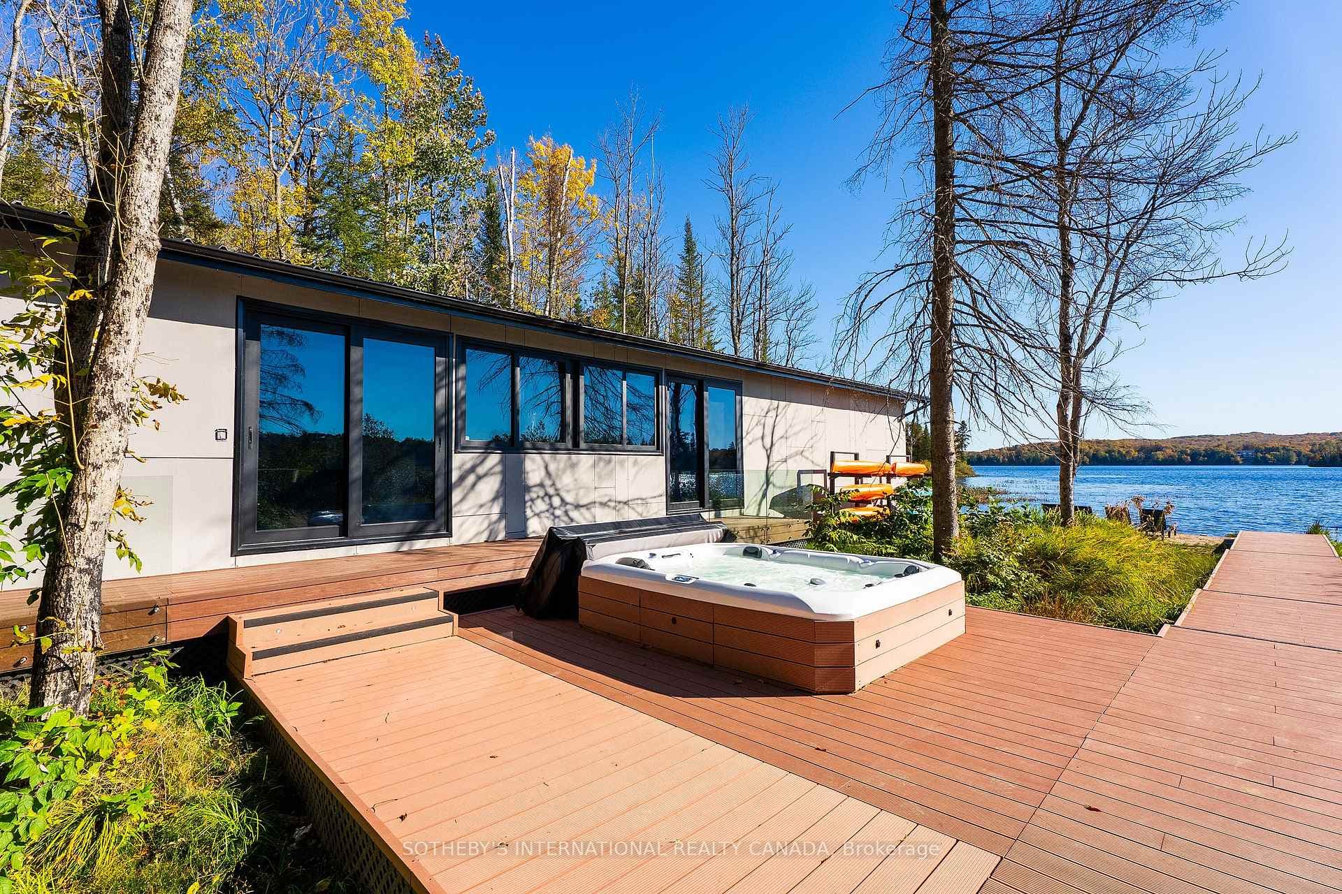 Lakeside Recreational Center, Spa & Dry Boathouse
